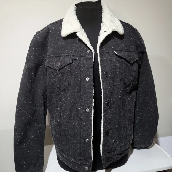 Levis Original Sherpa Trucker Jacket - Picture 1 of 7